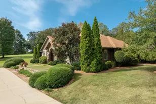 105 E Round Hill Rd, Greenville, SC 29617 - Photo 3