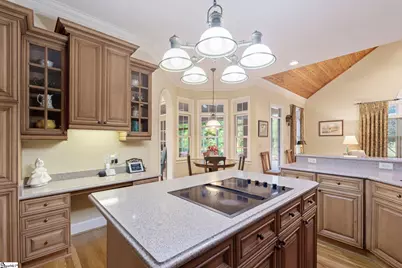 105 E Round Hill Road, Greenville, SC 29617 - Photo 27