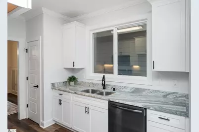 100 Potomac Avenue, Greenville, SC 29605 - Photo 17