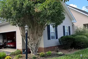 1015 Saddle Hill Rd, Greenwood, SC 29646 - Photo 3