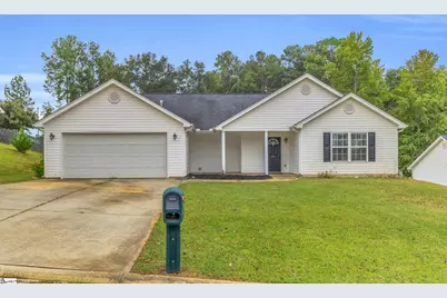 129 Saint James Court, Anderson, SC 29621 - Photo 1