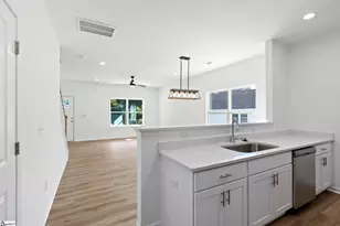 15 Jamison St, Greenville, SC 29611 - Photo 3