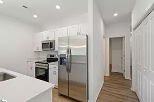 15 Jamison St, Greenville, SC 29611 - Photo 9