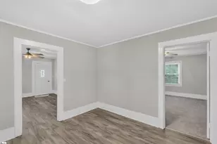 107 Brooks Ave, Greenville, SC 29617 - Photo 11