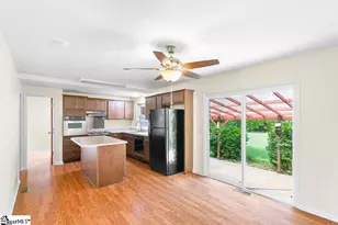 640 Dial Pl, Laurens, SC 29360 - Photo 5