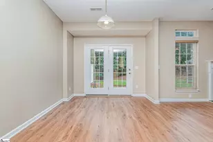 323 Majesty Ct, Greenville, SC 29615 - Photo 7