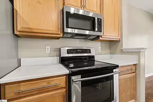 323 Majesty Ct, Greenville, SC 29615 - Photo 9