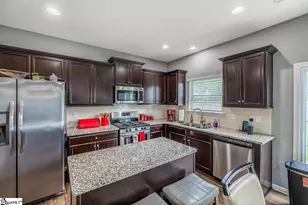 200 Cabot Hill Ln, Greer, SC 29651 - Photo 5