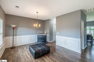 200 Cabot Hill Ln, Greer, SC 29651 - Photo 3