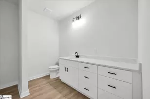 34 Gentry St, Greenville, SC 29611 - Photo 15