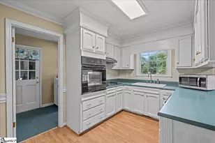 505 Cambridge Dr, Spartanburg, SC 29301 - Photo 7