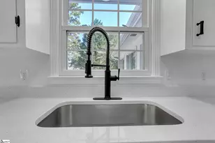 305 Weblin St, Spartanburg, SC 29306 - Photo 9