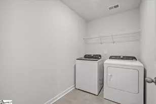 678 Cozy Blf Rd, Spartanburg, SC 29301 - Photo 17