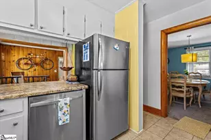 100 Sherwood Dr, Laurens, SC 29360 - Photo 7