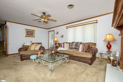 202 Mitchell Street, Laurens, SC 29360 - Photo 7