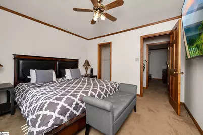 202 Mitchell Street, Laurens, SC 29360 - Photo 17