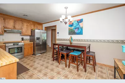 202 Mitchell Street, Laurens, SC 29360 - Photo 9