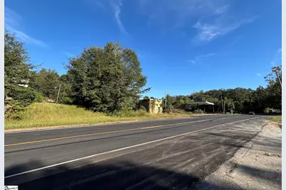 3682 N 14 Highway, Greer, SC 29651 - Photo 3