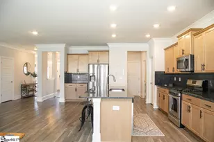 111 Wyatt Dr, Greenville, SC 29605 - Photo 9