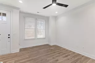 9 Hawthorne Ln, Greenville, SC 29605 - Photo 13