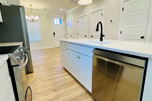 9 Hawthorne Ln, Greenville, SC 29605 - Photo 17