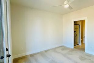 9 Hawthorne Ln, Greenville, SC 29605 - Photo 21