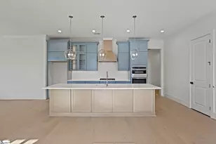 6 Mercy Dr, Greenville, SC 29607 - Photo 9