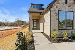 6 Mercy Dr, Greenville, SC 29607 - Photo 3