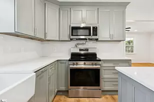 404 Mockingbird Ln, Spartanburg, SC 29307 - Photo 9