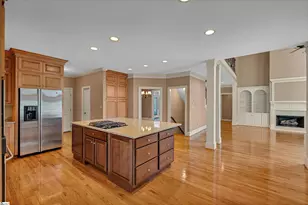 310 Hidden Creek Cir, Spartanburg, SC 29306 - Photo 9