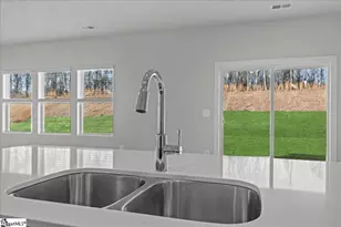 572 Cozy Blf Rd, Spartanburg, SC 29301 - Photo 9