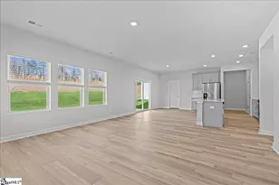 572 Cozy Blf Rd, Spartanburg, SC 29301 - Photo 13