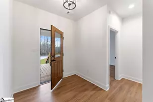 704 Sherwood Ave, Honea Path, SC 29654 - Photo 3