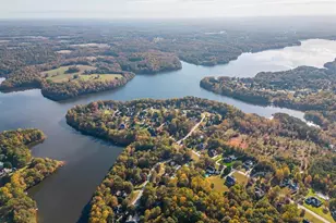 151 Hammond Dr, Taylors, SC 29687 - Photo 5