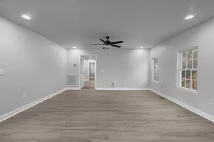 110 Kensington Dr, Spartanburg, SC 29306 - Photo 5