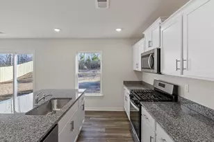 215 Pristine Dr, Greenwood, SC 29646 - Photo 13