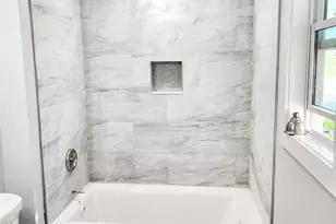 200 Broadus St, Greer, SC 29651 - Photo 5