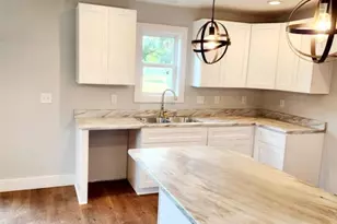 200 Broadus St, Greer, SC 29651 - Photo 7