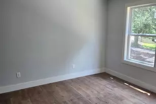 200 Broadus St, Greer, SC 29651 - Photo 9