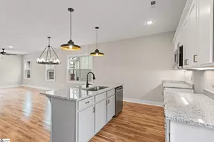 20 N Georgia Ave, Greenville, SC 29611 - Photo 9