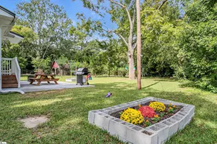 613 E Florida Ave, Clinton, SC 29325 - Photo 17