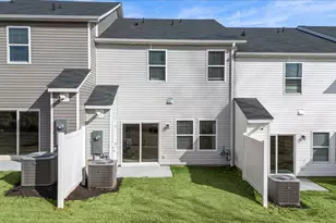 402 Blissful Ct, Taylors, SC 29687 - Photo 19