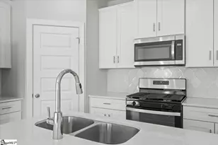 402 Blissful Ct, Taylors, SC 29687 - Photo 5