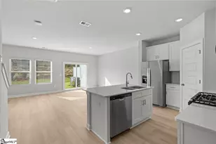 402 Blissful Ct, Taylors, SC 29687 - Photo 3