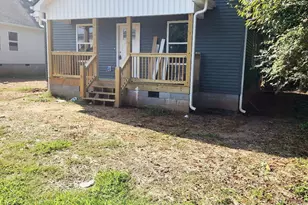 140 Broadus St, Greer, SC 29651 - Photo 3