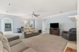 477 Waterford Point Dr, Boiling Springs, SC 29316 - Photo 9