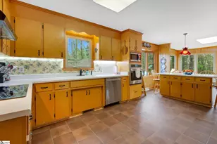 4841 Jordan Rd, Greer, SC 29651 - Photo 7