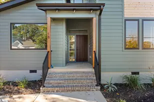 18 Doe St, Greenville, SC 29611 - Photo 3