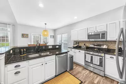 402 Rolling Pines Lane, Duncan, SC 29334 - Photo 7