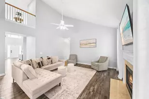 402 Rolling Pines Ln, Duncan, SC 29334 - Photo 5